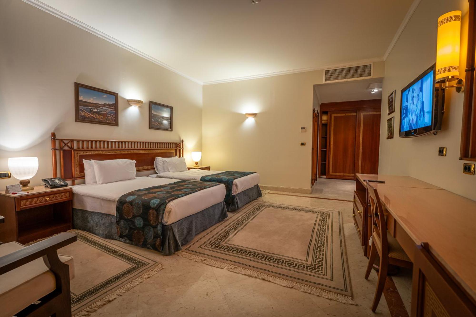 Jolie Ville Hotel & Spa Kings Island Luxor Kültér fotó A room at the hotel