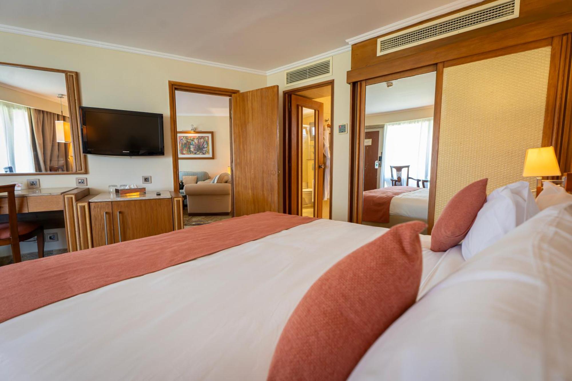 Jolie Ville Hotel & Spa Kings Island Luxor Kültér fotó Suite